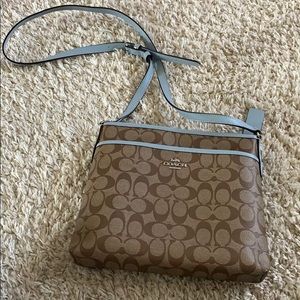 Coach Crossbody 👛👛